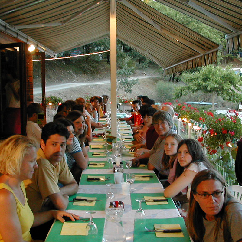 camping-saint-cirq-lapopie-resto4